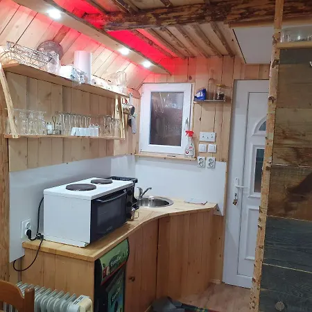 Planinska Bajka Pogodna Za Dnevne Boravka I One Koji Se Vole *