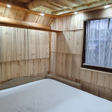 Planinska Bajka Pogodna Za Dnevne Boravka I One Koji Se Vole Olovo (Zenica-Doboj)