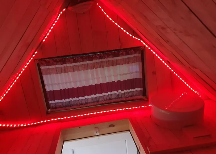 Planinska Bajka Pogodna Za Dnevne Boravka I One Koji Se Vole