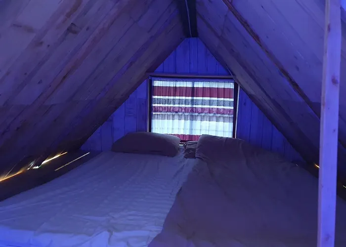 Planinska Bajka Pogodna Za Dnevne Boravka I One Koji Se Vole